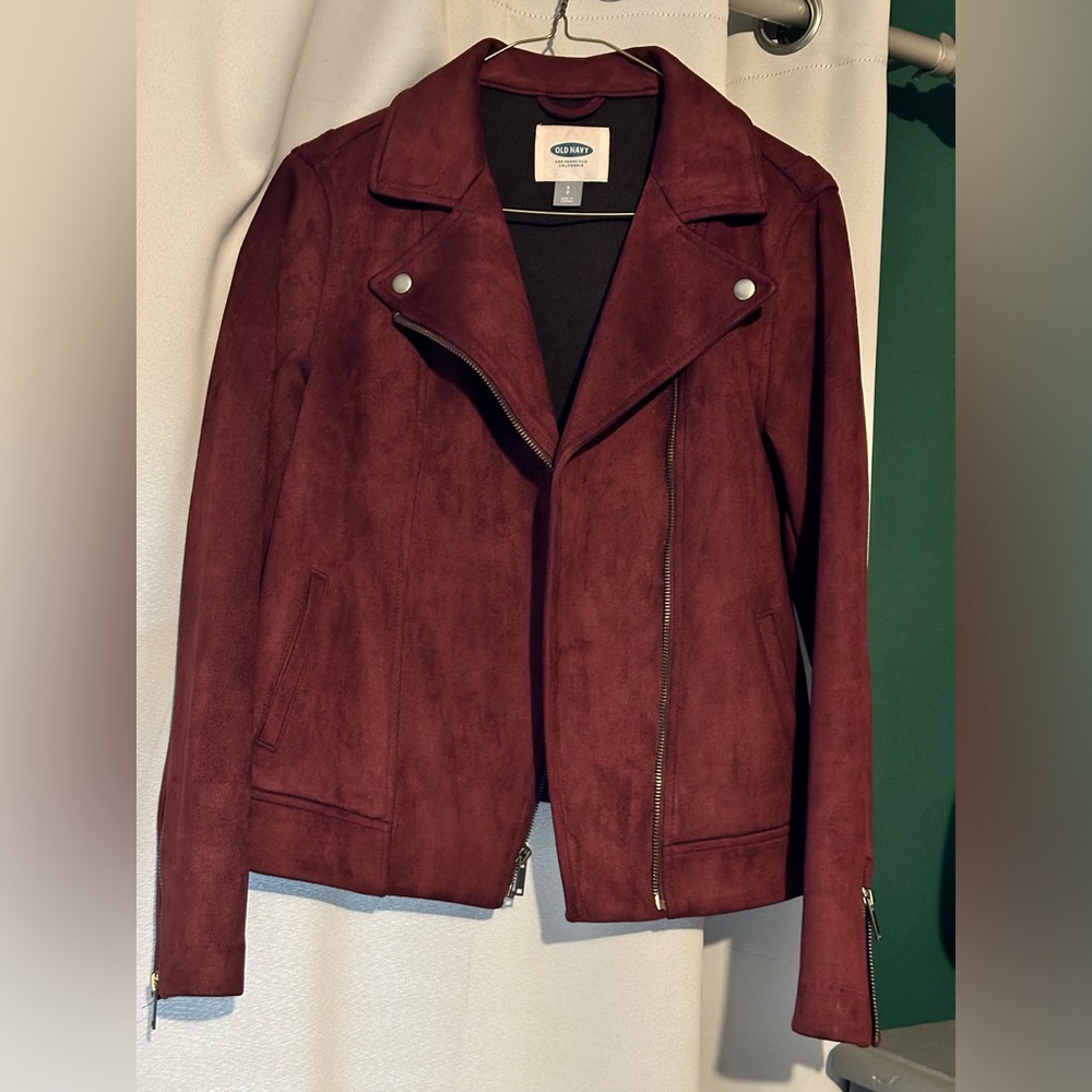 Women’s Deep burgundy blazer